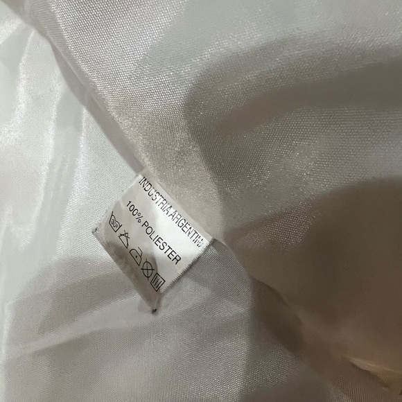 Merrel Vest - Picture 7 of 9